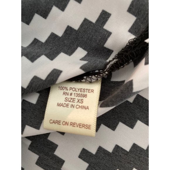 Liberty Love Black White Chevron Blouse Women's XS - Picture 7 of 7